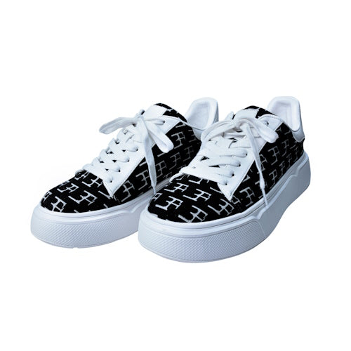 Sneakers Black Logo White