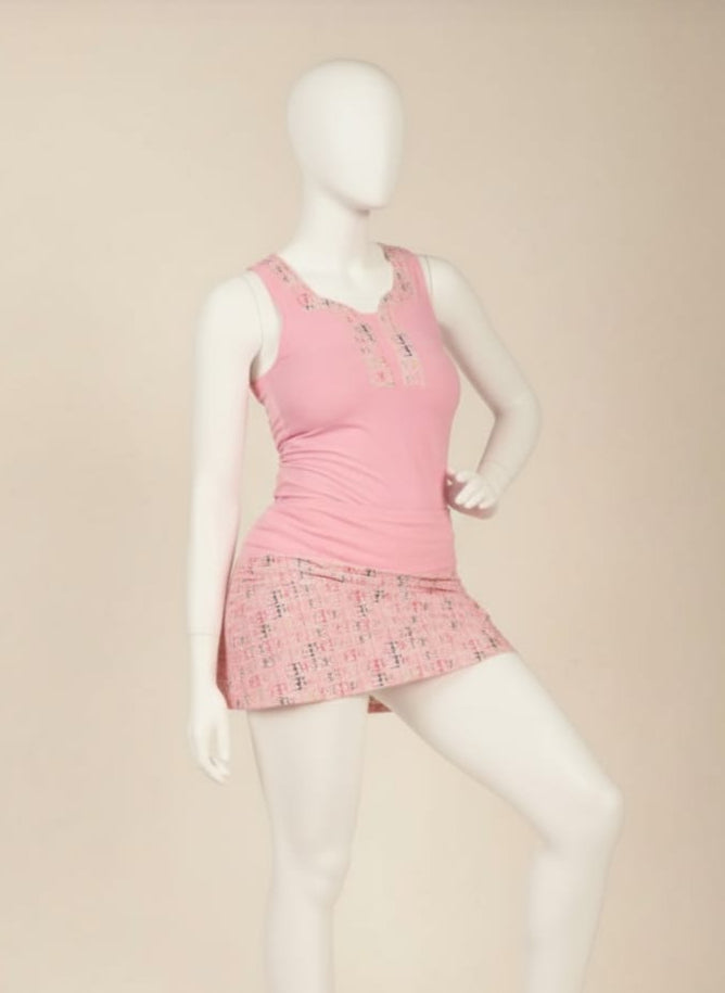 Fato de treino - saia e blusa rosa com logotipo multicolorido